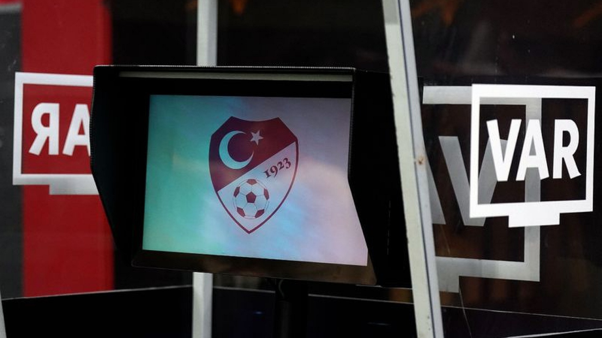 Amed - Beşiktaş maçının VAR'ı açıklandı