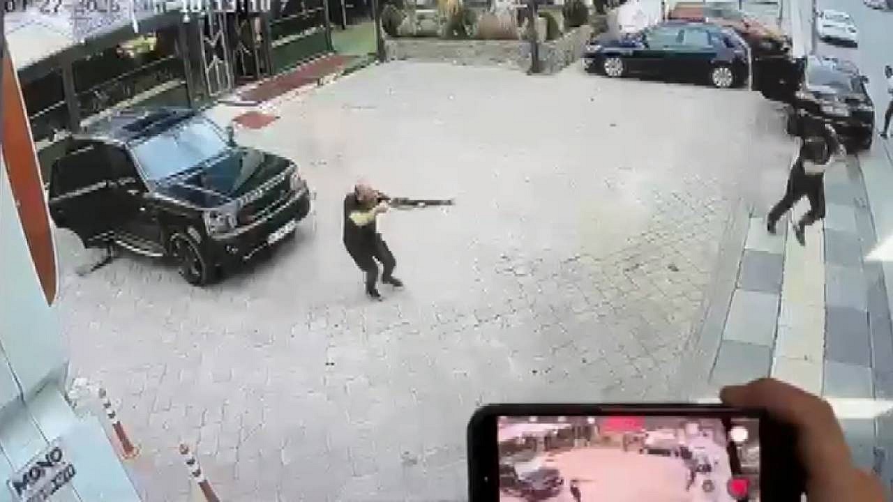 Ankara'daki silahlı kavganın görüntüleri yayımlandı