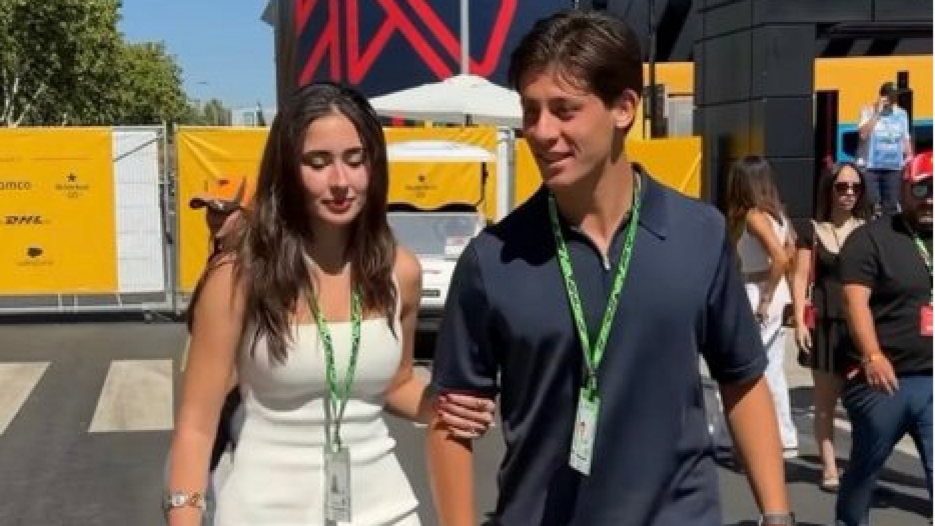 Arda Güler ve sevgilisi Formula 1 İspanya Grand Prix'sinde
