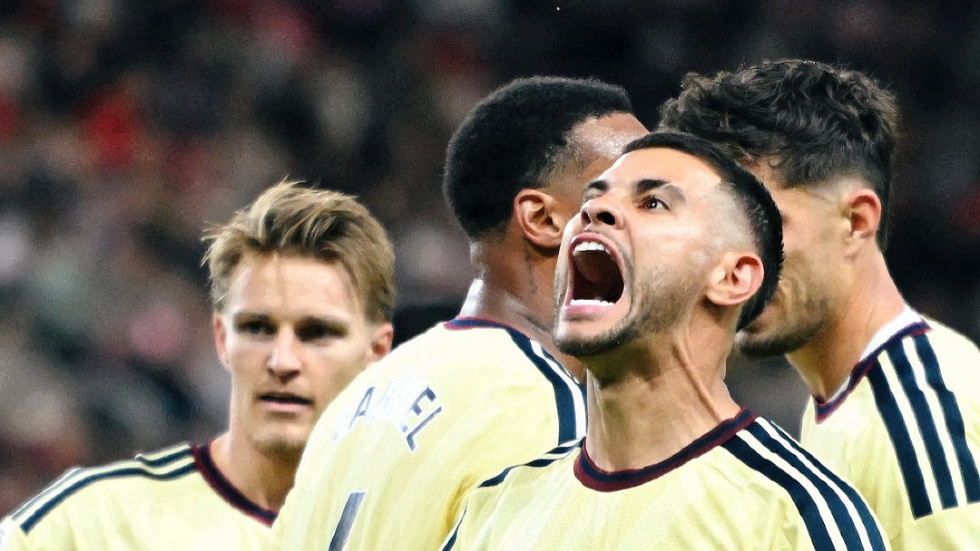 Arsenal, Sunderland'i 2-0 yenerek 4'te 4 yaptı