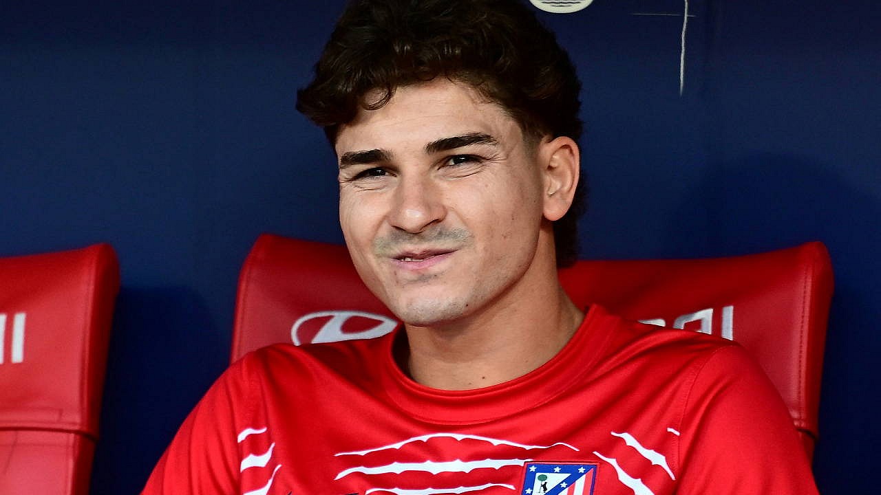 Barcelona'dan Julian Alvarez transferi hakkında açıklama