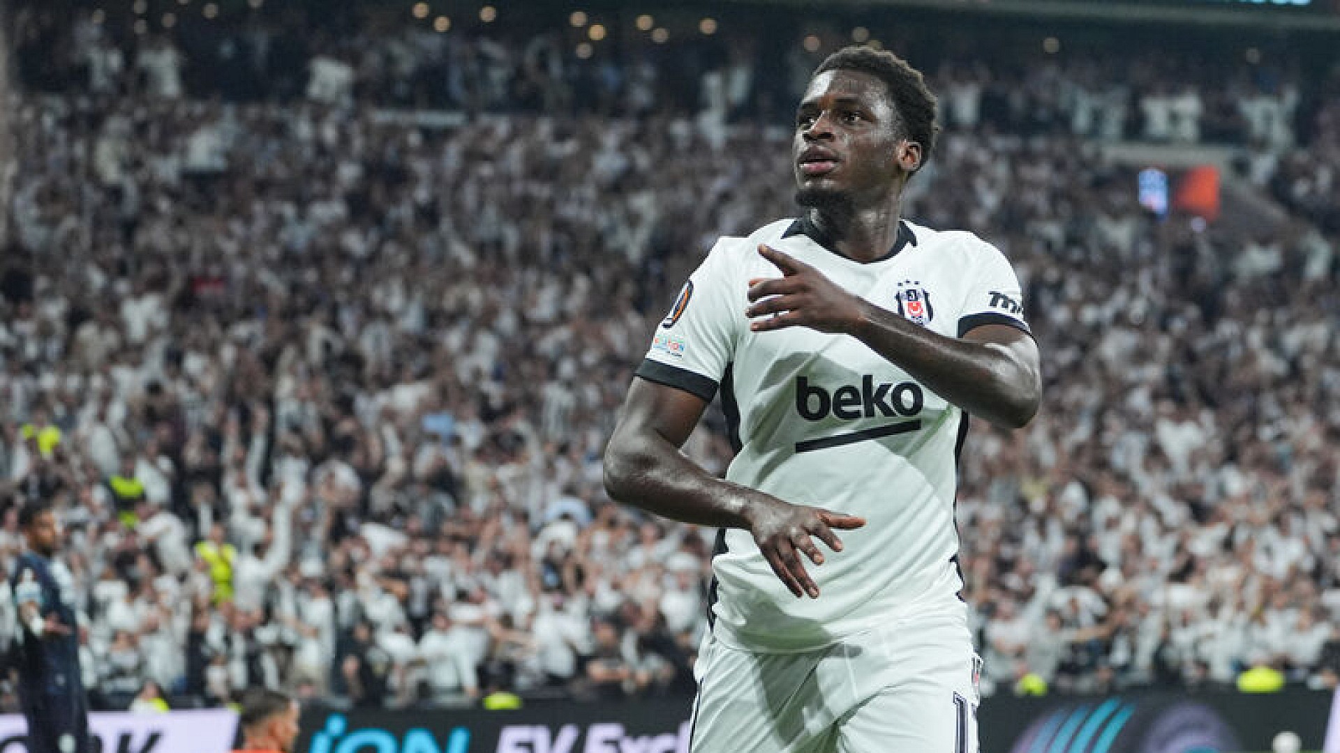 Beşiktaş, Marsilya'yı 4-1 mağlup etti, Poku paylaştı