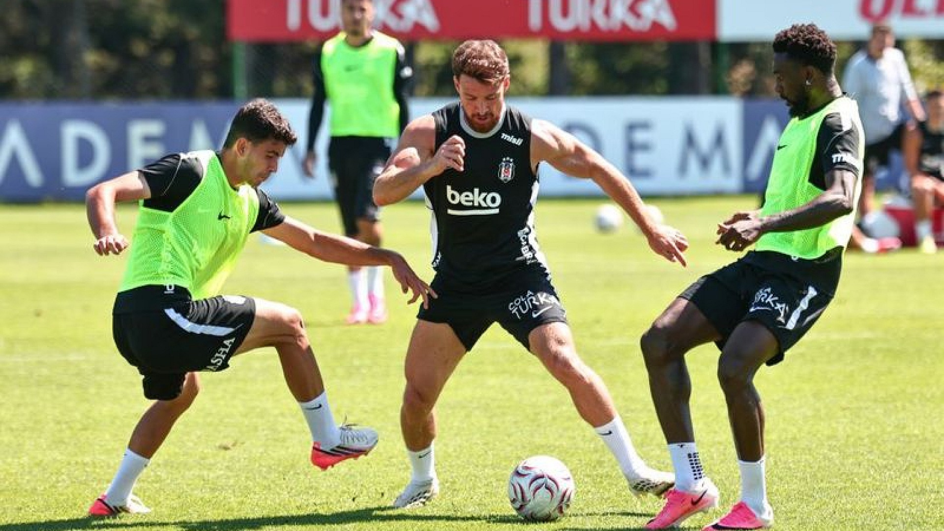 Beşiktaş, erzurumspor maçı için hazırlıklarını sürdürüyor