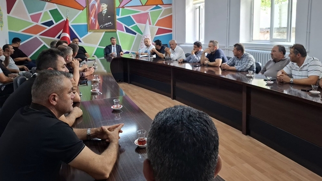 Beyşehir’de taşımalı eğitim servis şoförleri toplandı