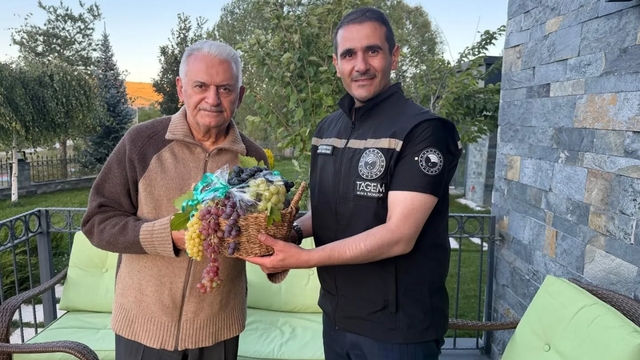 Binali Yıldırım, Erzincan'daki Ar-Ge projelerini dinledi