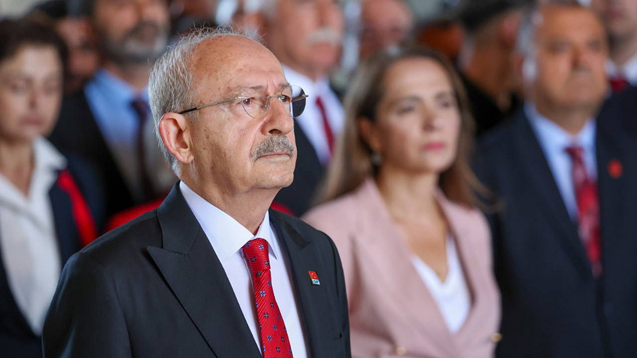 CHP 103 yaşına girdi, Kılıçdaroğlu Anıtkabir'i ziyaret etti