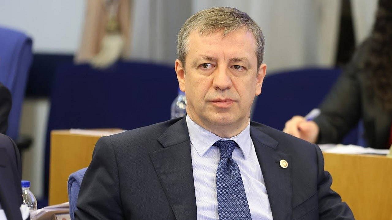 CHP'de istifalar devam ediyor: Öztrak derneği bıraktı