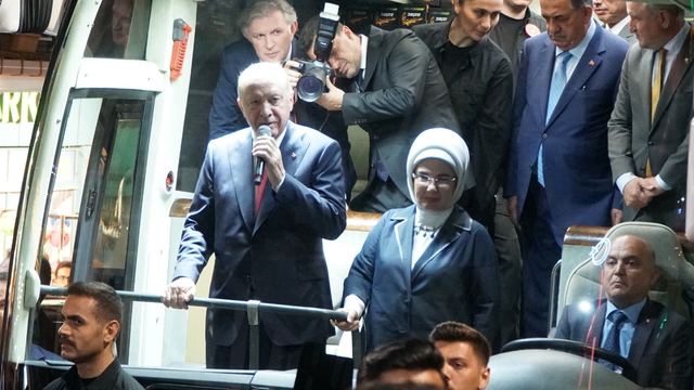 Cumhurbaşkanı Erdoğan, Rize'de vatandaşlarla buluştu
