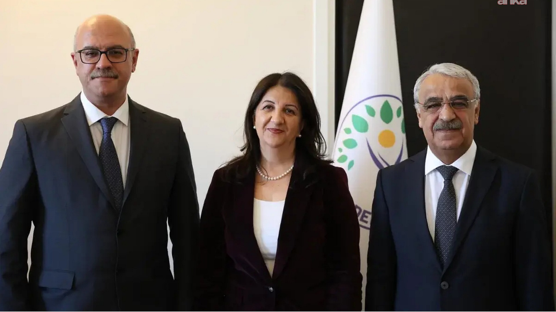 DEM Parti İmralı heyeti, Öcalan'dan mesaj paylaştı