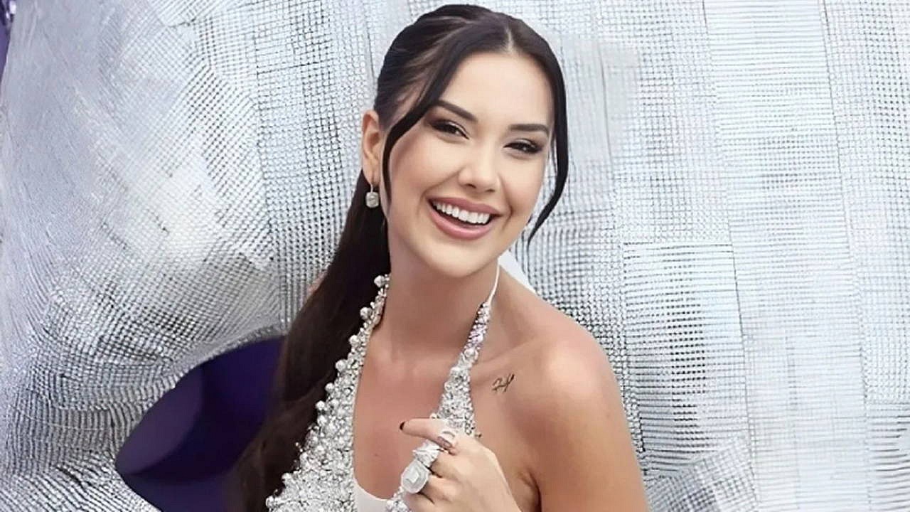Dilan Polat, cumhurbaşkanına hakaretle gözaltına alındı