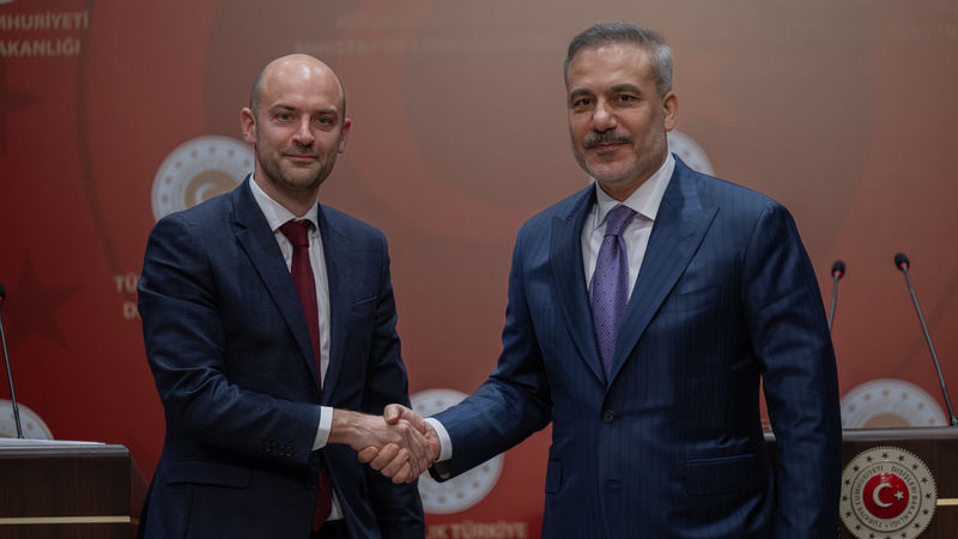 Hakan Fidan, Fransız mevkidaşı Barrot ile görüştü