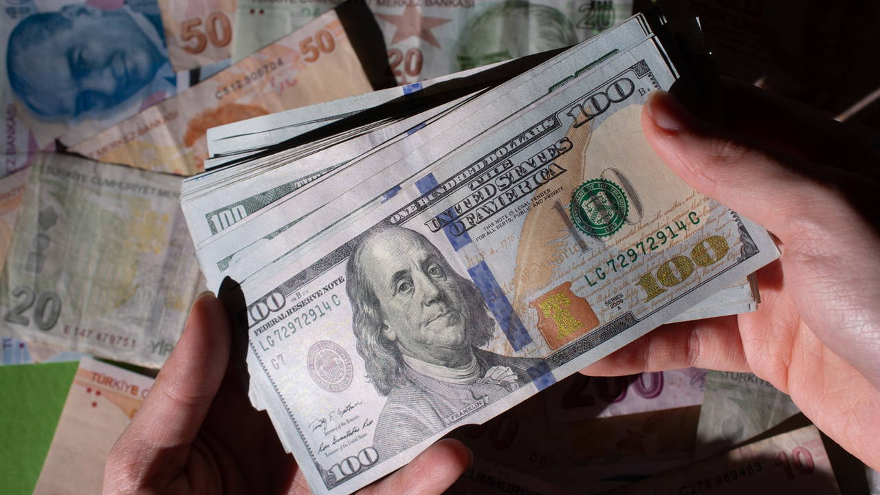 Dolar/TL'de rekor hazırlığı: 49 TL sınırına yaklaştı