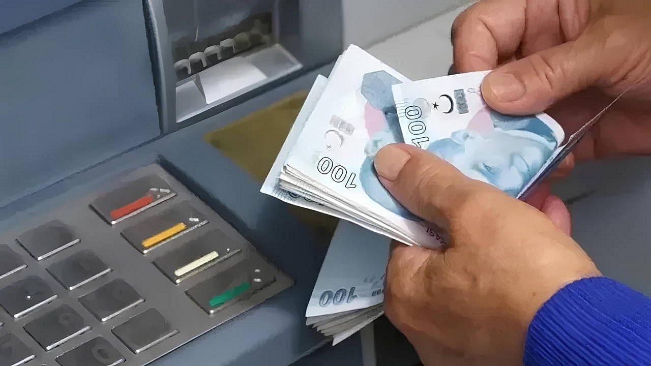 Emeklilerin seyyanen zam davasında AYM'den yeni gelişme