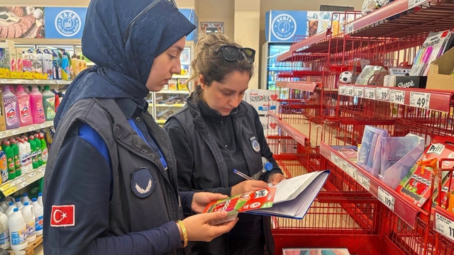 Erzincan'da kırtasiye işletmelerine denetim yapıldı