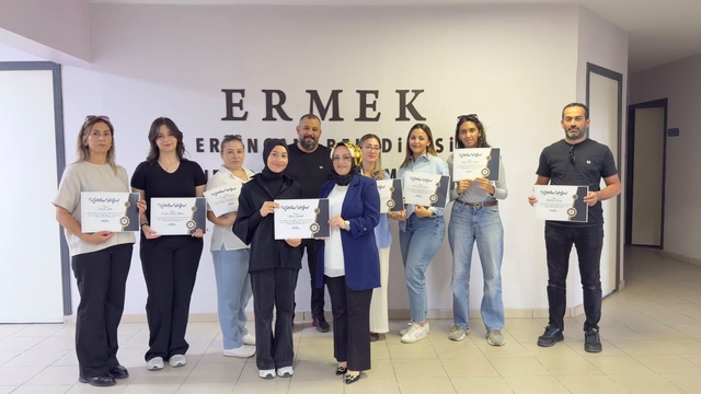 Erzincan'da işaret dili kursunu tamamlayanlara sertifika