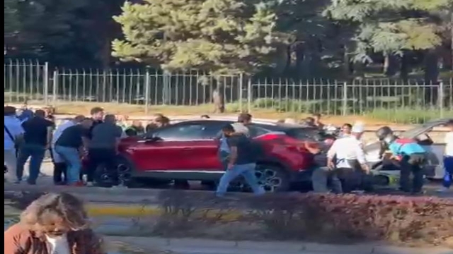 Eskişehir'de motosiklet kazasında sürücü kaldı