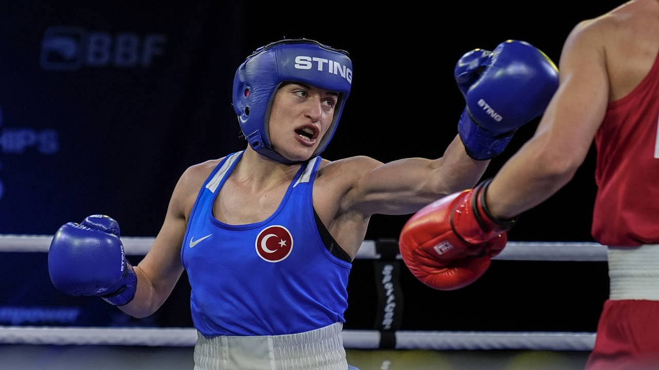 Esra Yıldız Kahraman yarı finalde, Büşra Işıldar finale