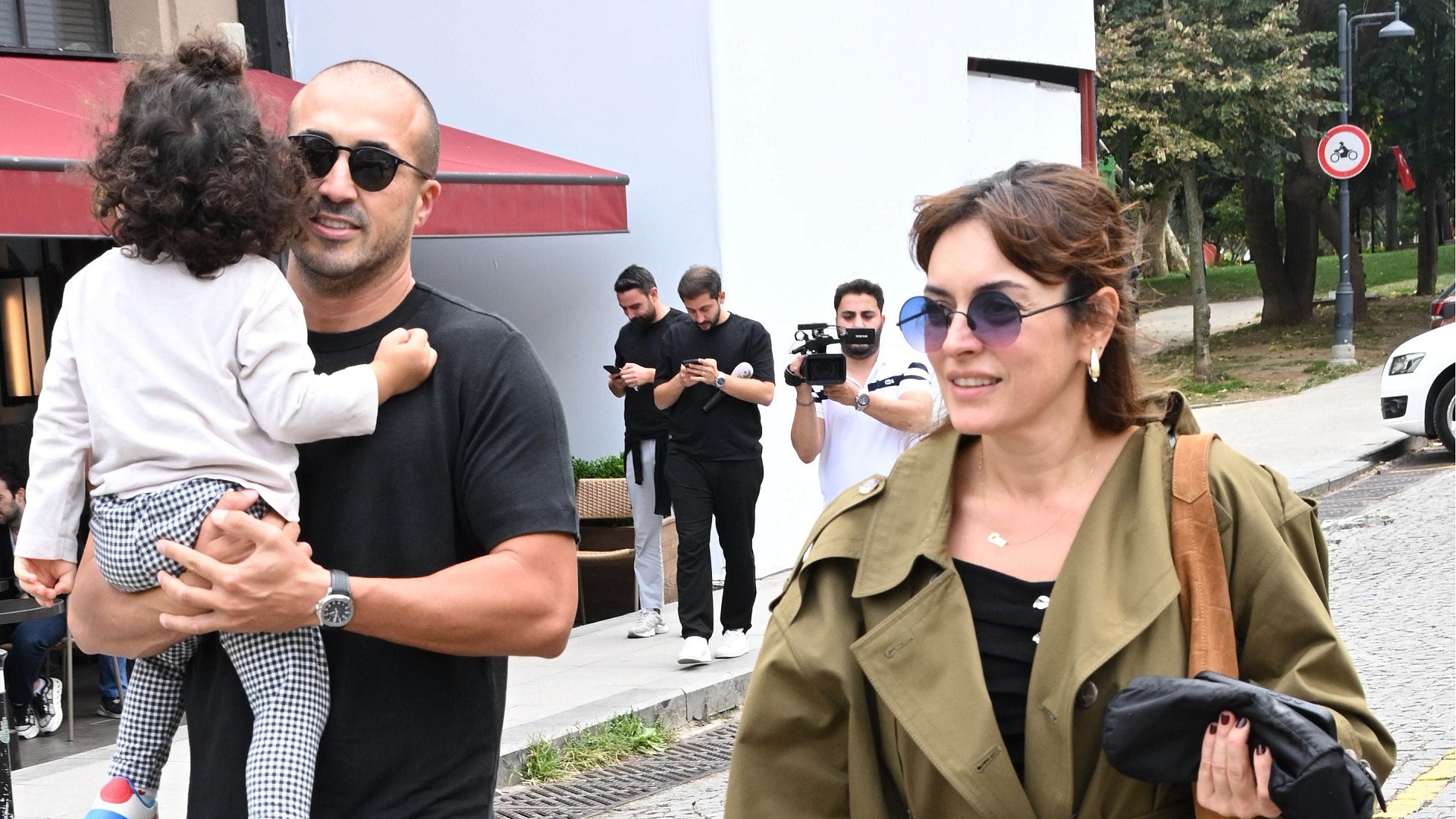 Ezgi Mola ve Mustafa Aksakallı, boşanmanın ardından buluştu