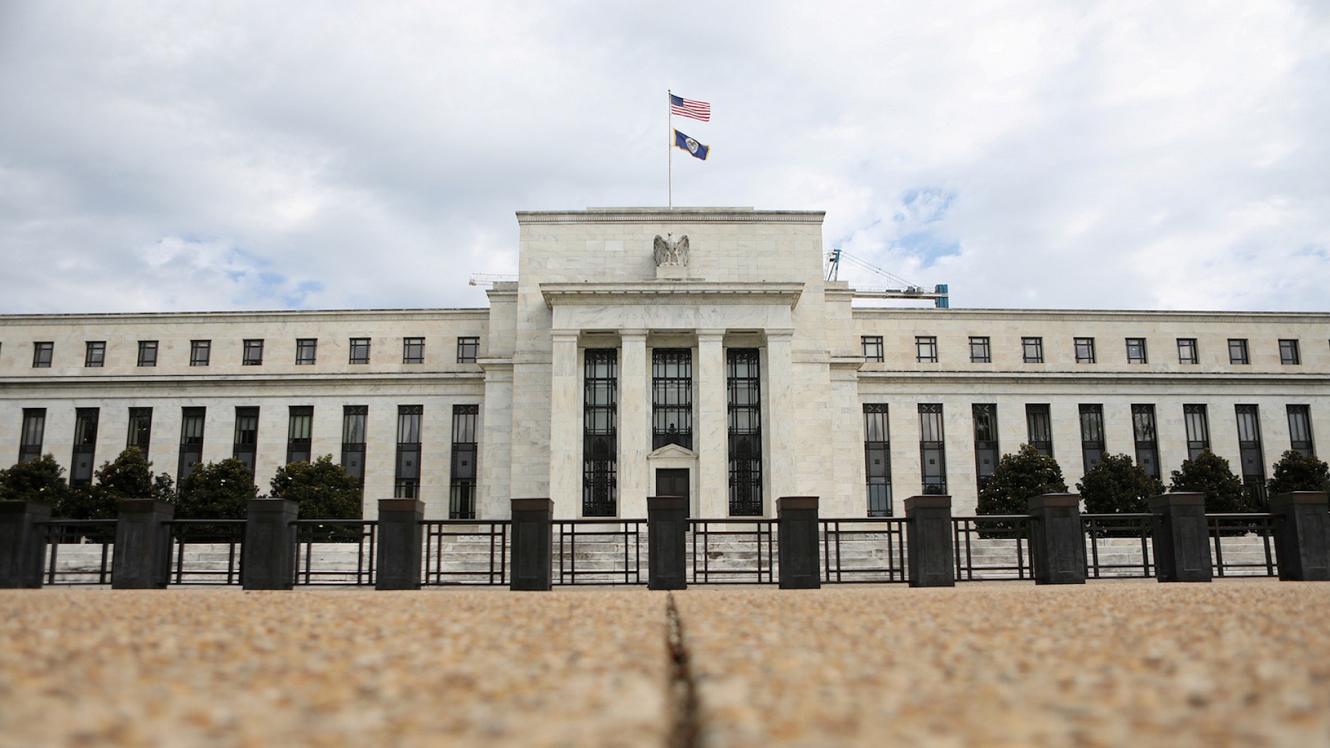 Fed'in faiz kararı için kritik gün yaklaşırken