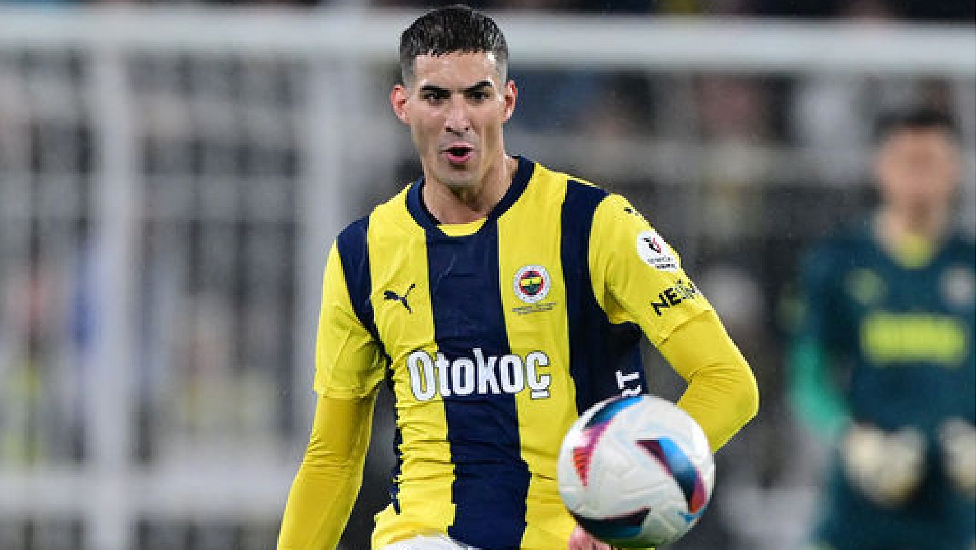 Fenerbahçe'de Mert Müldür'ün menisküsünde yırtık tespit
