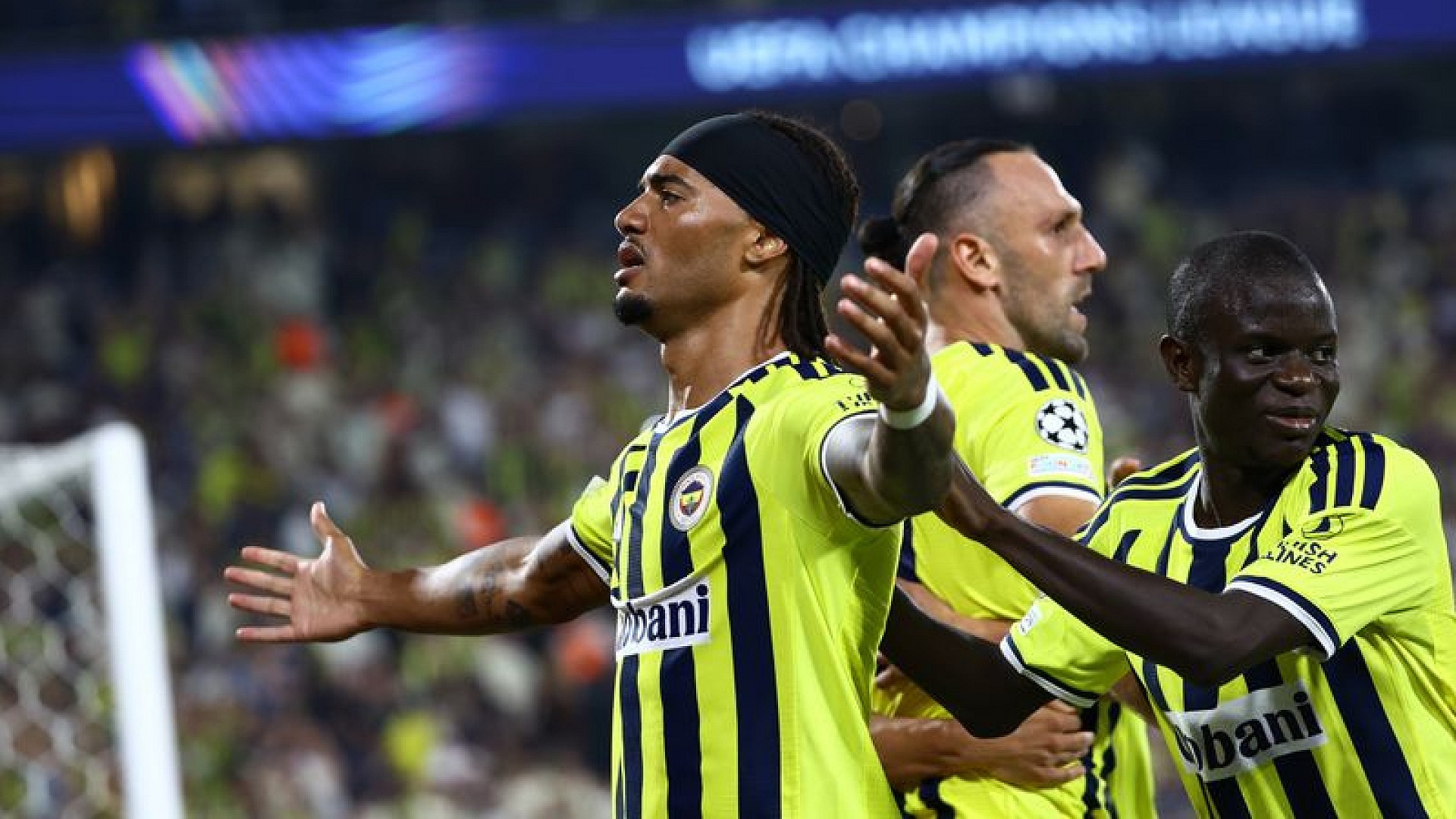 Fenerbahçe, Roma ile 1-1 berabere kaldı