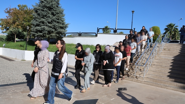 FETÖ'cülerin kaçış girişimi engellendi: 8 kişi tutuklandı
