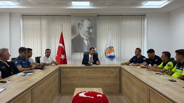 Finike'de trafik kazalarını önlemek için komisyon kuruldu