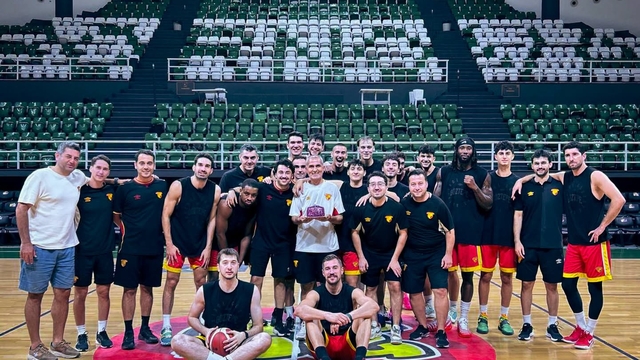 Göztepe basketbol takımı yeni sezonu açıyor