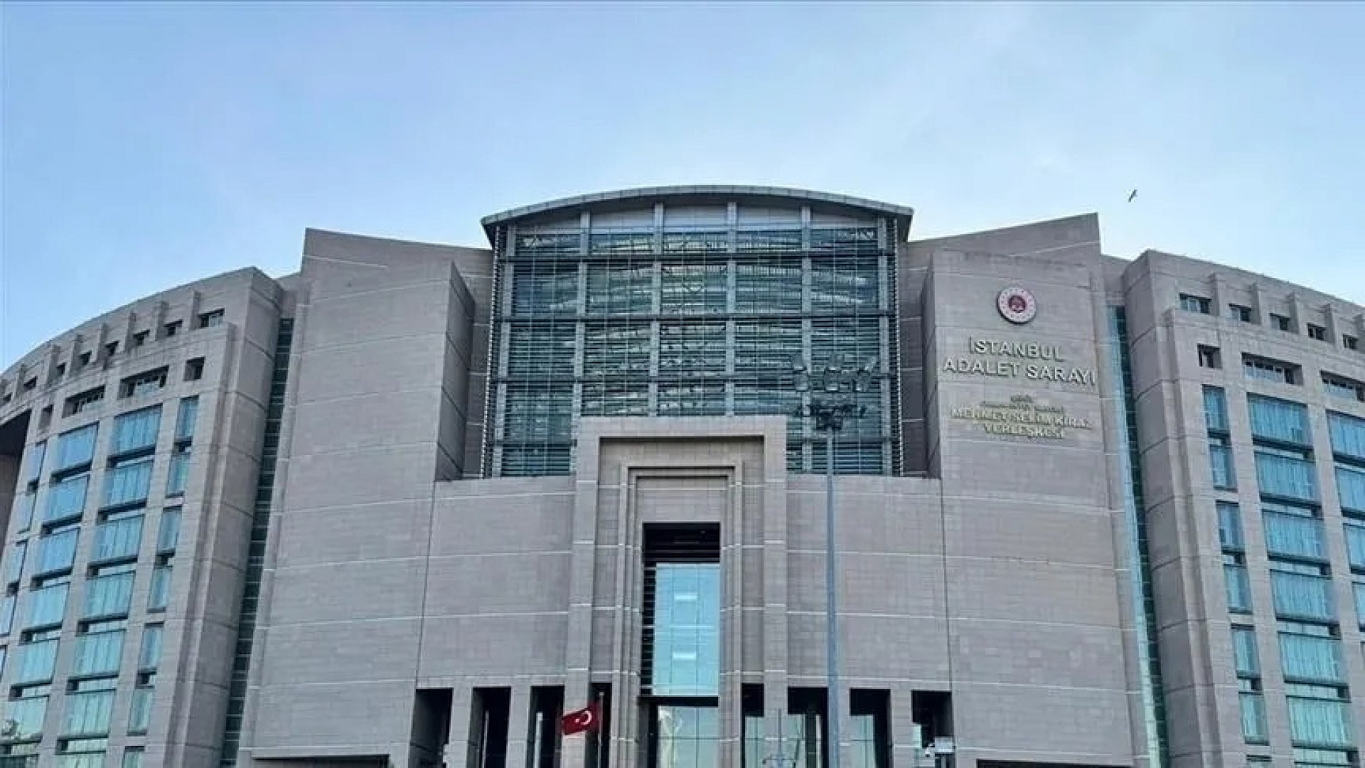 İBB'ye yönelik yolsuzluk davasında duruşma ertelendi