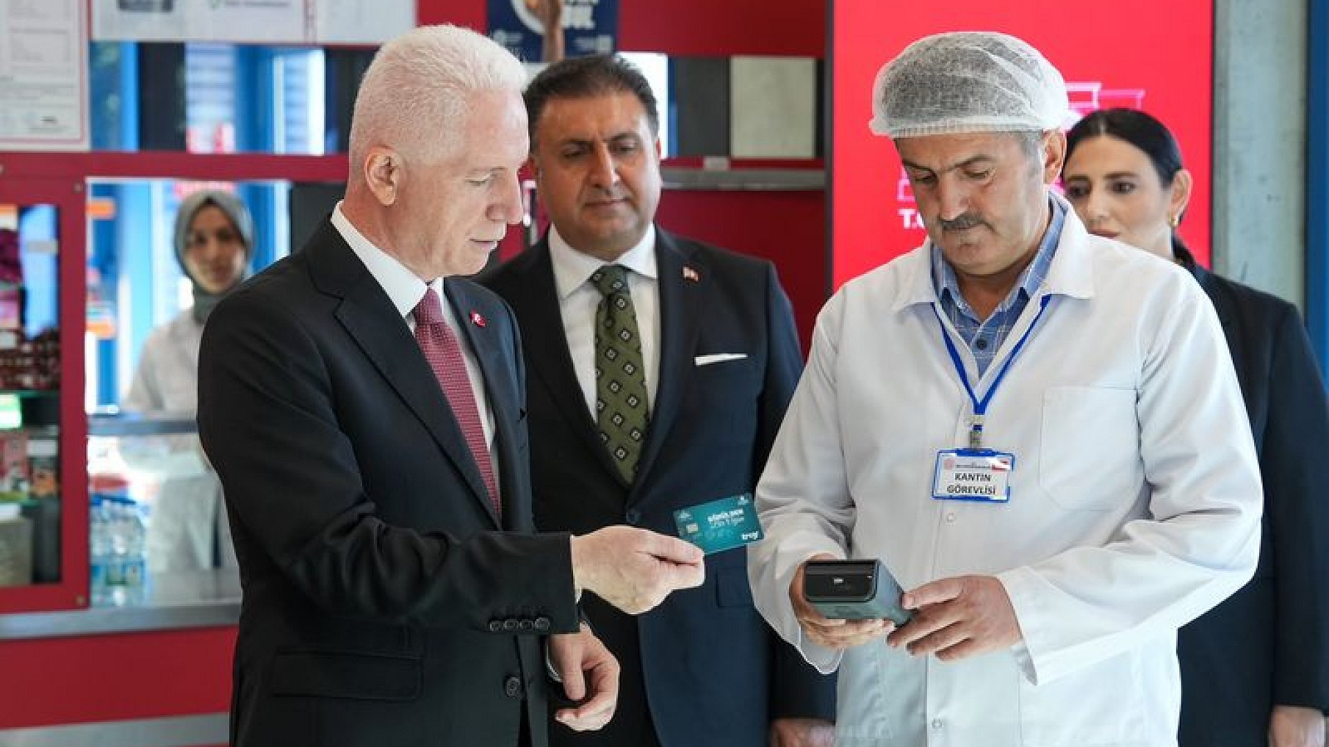 İhtiyaç sahibi öğrencilere aylık 2 bin lira destek verilecek
