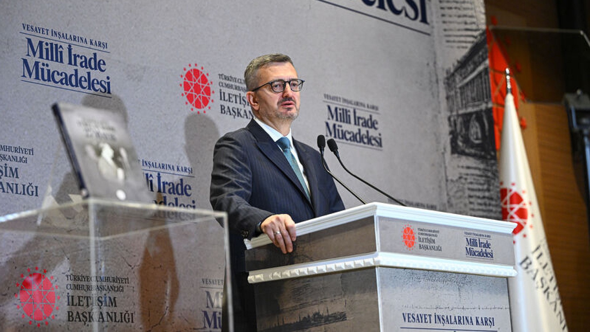 İletişim Başkanı Duran, darbelere izin verilmeyecek