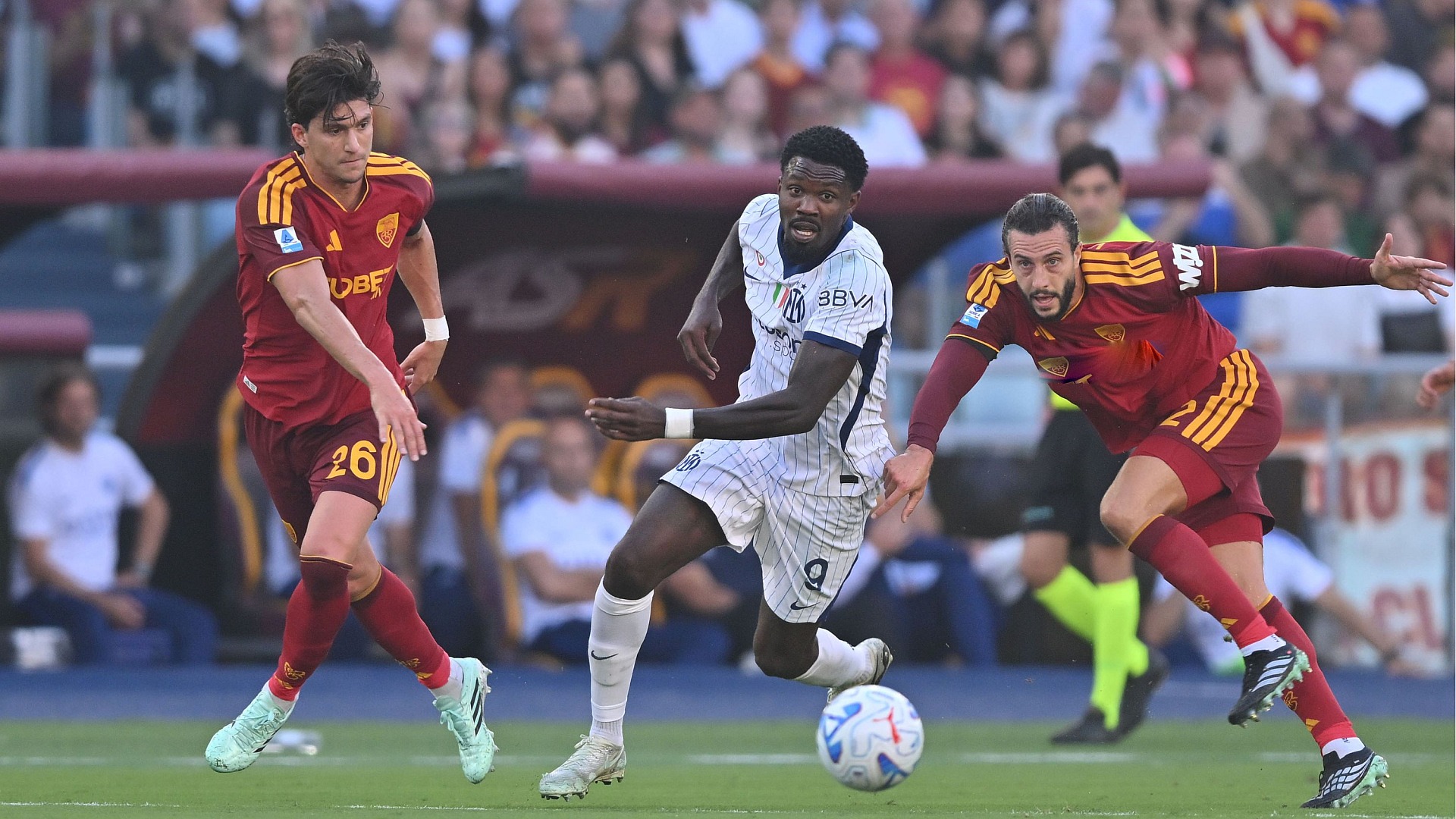 Inter, Roma'da 2-2 berabere kalarak 1 puan aldı