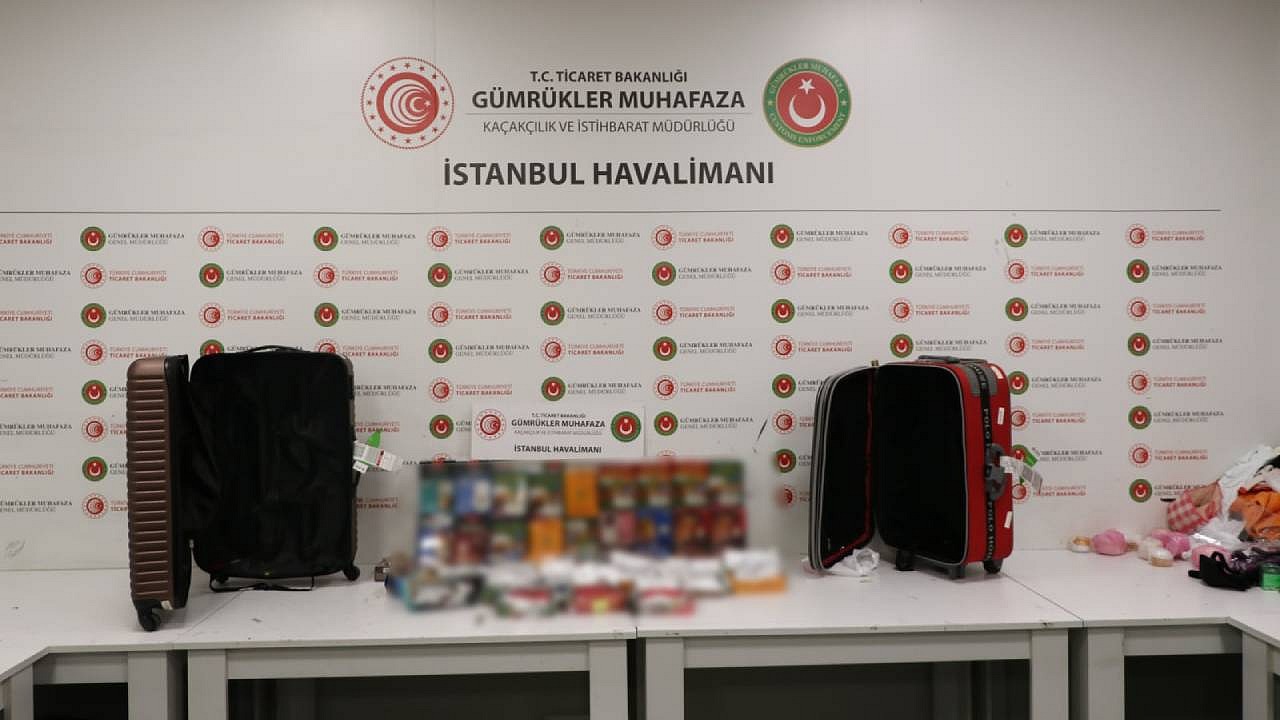 İstanbul Havalimanı'nda 20 kilo uyuşturucu yakalandı