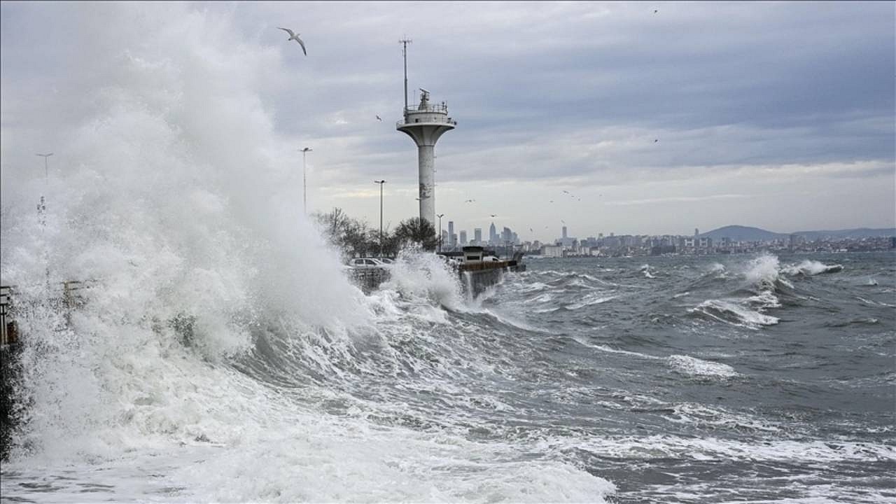 İstanbul Valiliği'nden Marmara için fırtına uyarısı