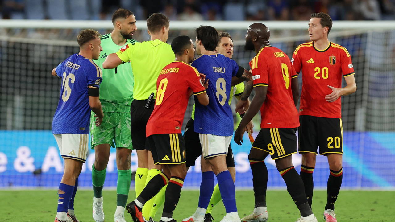 İtalya-Belçika maçında gergin anlar: Lukaku tartıştı