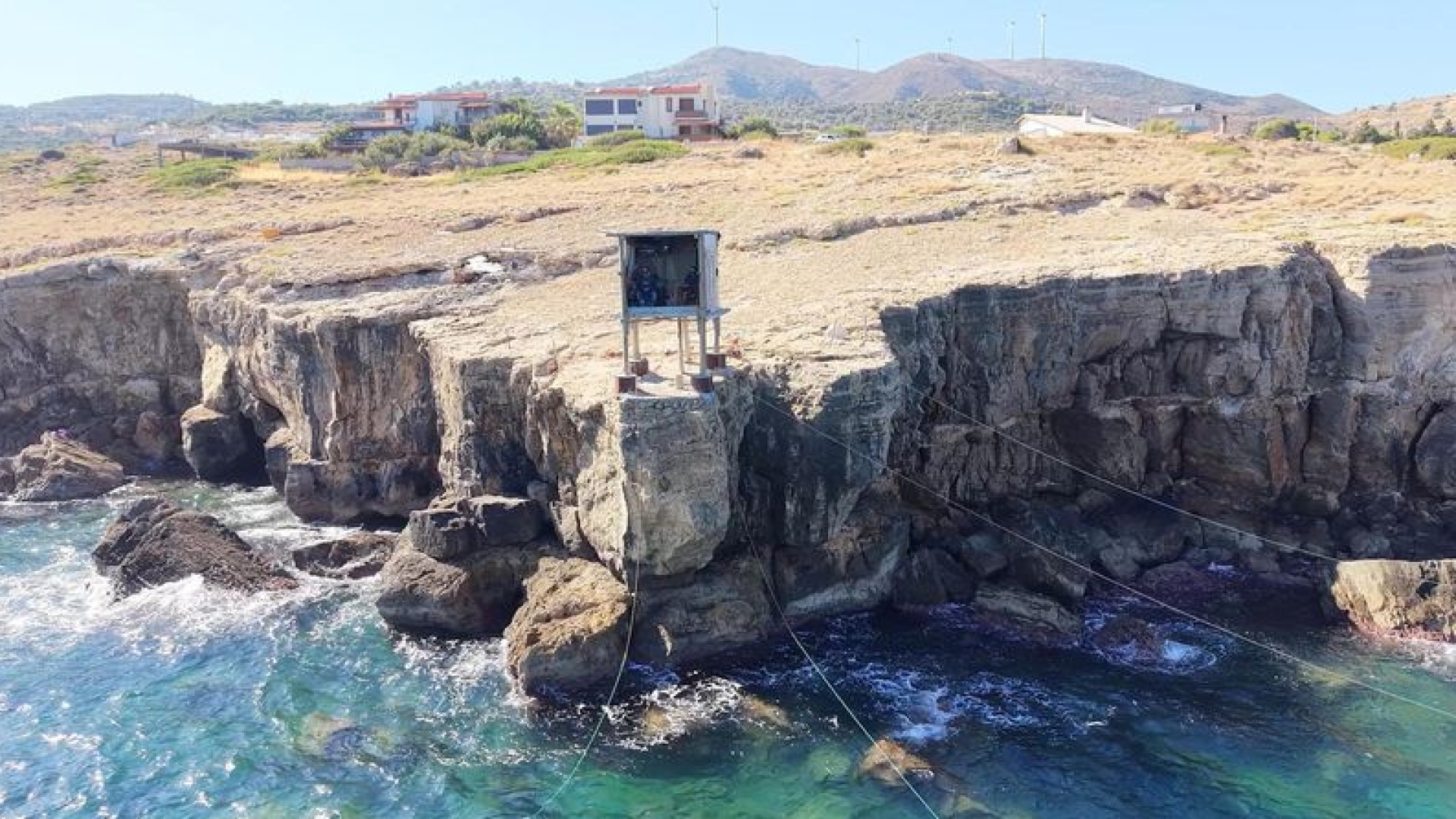 Karaburun'daki balıkçılar çökertme avcılığı yapıyor