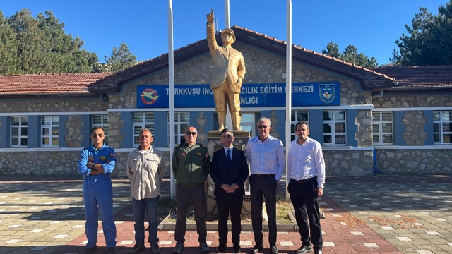 Kartal Vakfı, THK Eskişehir Şubesini ziyaret etti