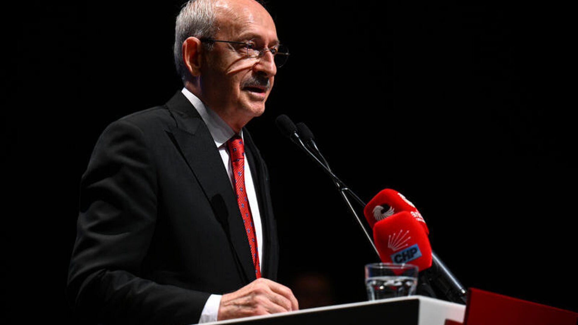 Kılıçdaroğlu, Türkiye'nin sorunları için katkı verecek