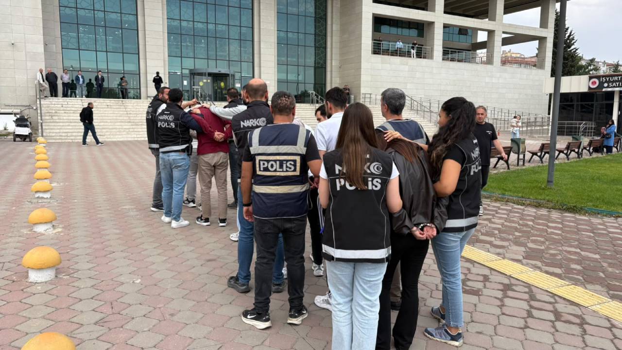 Kırıkkale'de 107 bin 200 uyuşturucu hap yakalandı