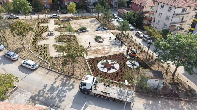 Kırıkkale'de park ve yeşil alan çalışmaları devam ediyor