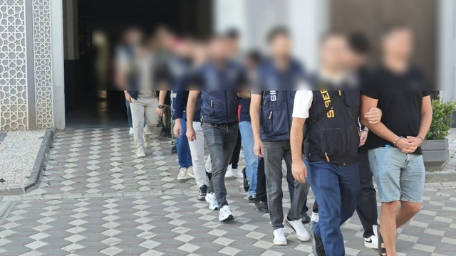 Kocaeli merkezli dolandırıcılık operasyonunda 8 tutuklandı