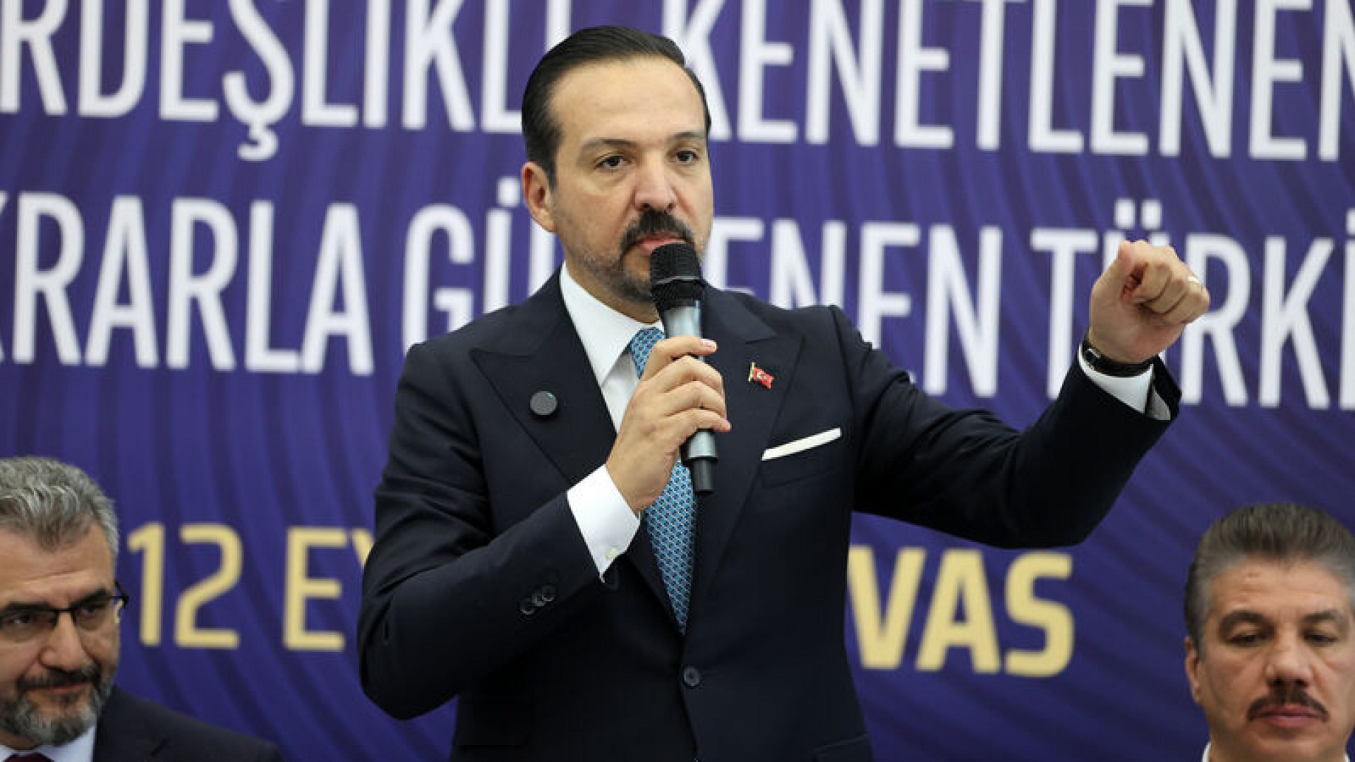 Kürşad Zorlu, Sivas'ta Türkiye Yüzyılı vizyonunu aktardı