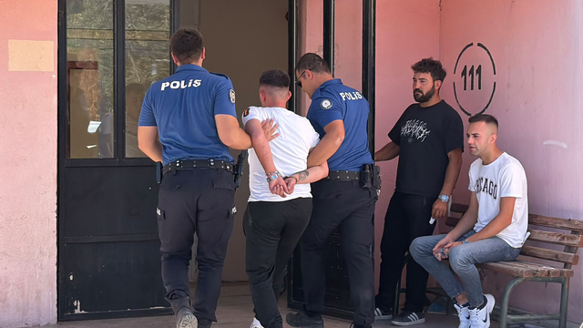 Kütahya'da firari hükümlü, polis takibiyle yakalandı