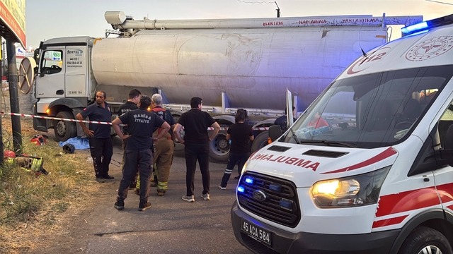 Manisa'da motosiklet kazasında sürücü hayatını kaybetti