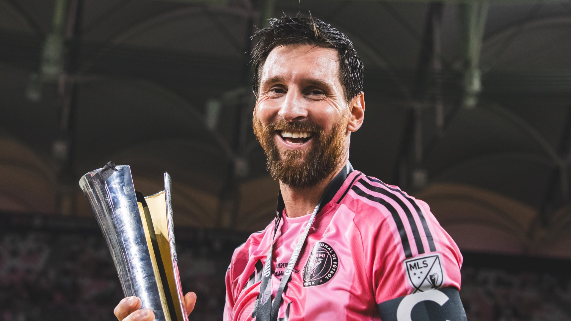 Messi, 48. şampiyonluğuna ulaşarak tarihi başarı elde etti