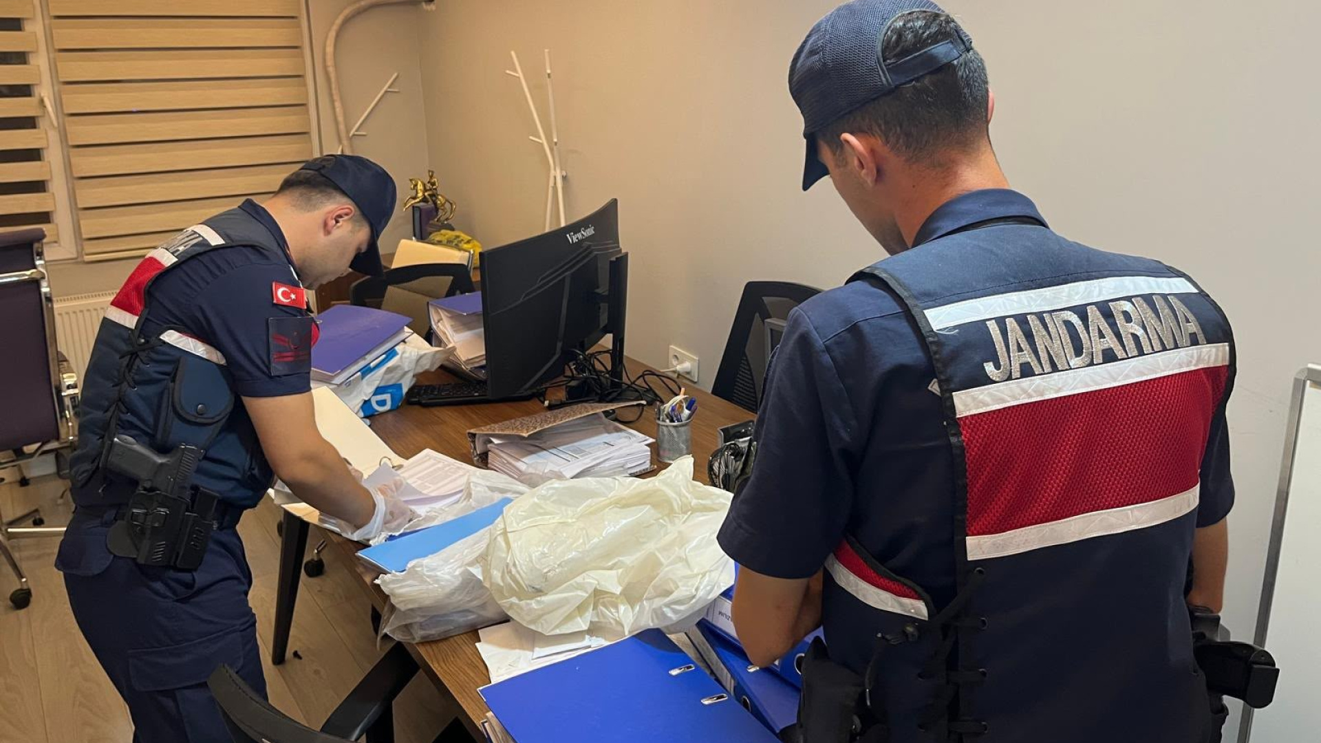 MİT'ten yazılım şirketine operasyon: 5 gözaltı gerçekleşti
