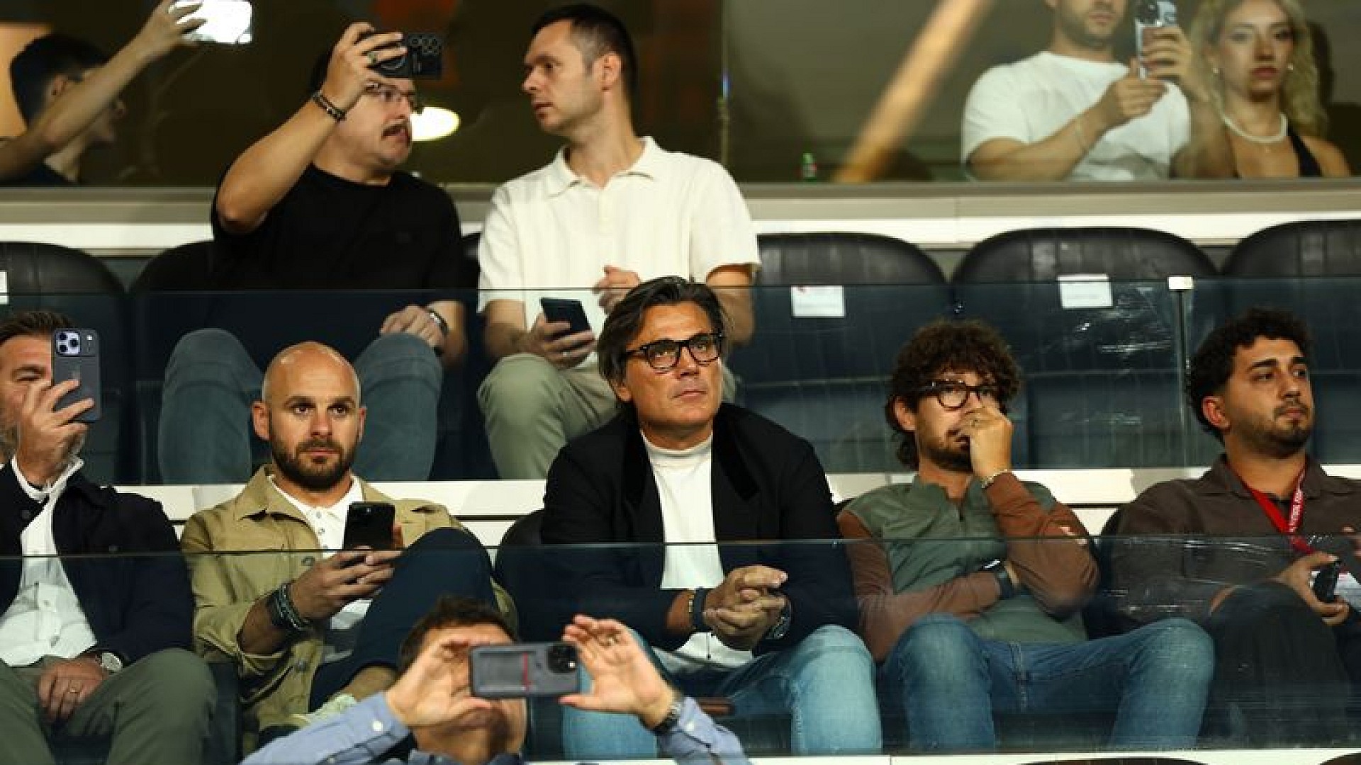 Montella, Fenerbahçe-Roma maçını protokol tribününden izledi