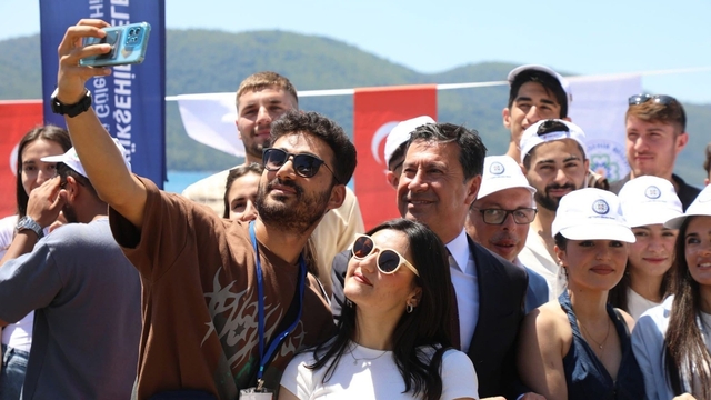 Muğla Büyükşehir Belediyesi'nden öğrencilere destek