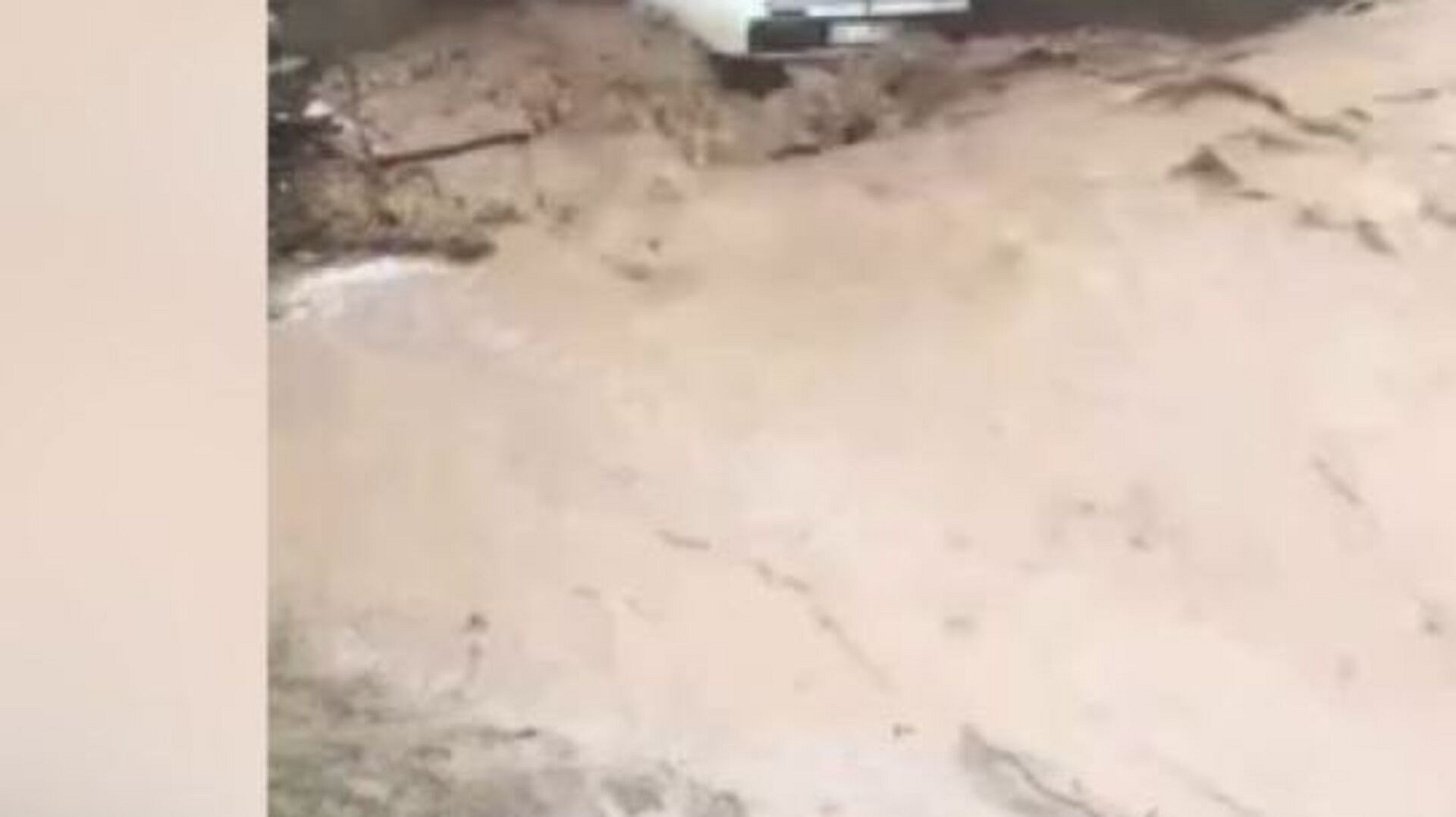 Nevsehir'de köylülerin yardımıyla otomobil kurtarıldı