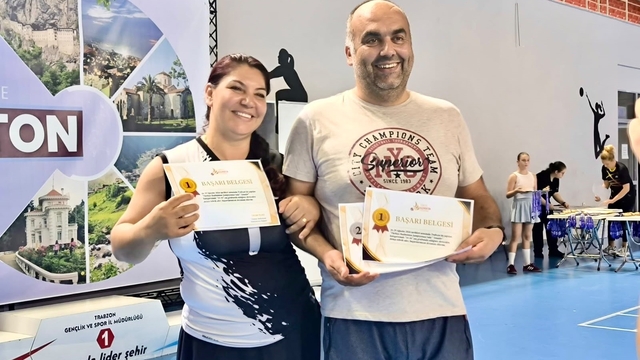 Niğde badminton takımı Türkiye şampiyonasından 5 madalya